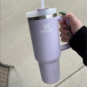 BRAND NEW STANLEY 40 OZ QUENCHER: ORCHID